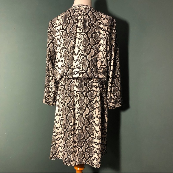 Black Rainn snake skin print lined dress drawstring waist midi , black and white - Picture 2 of 6